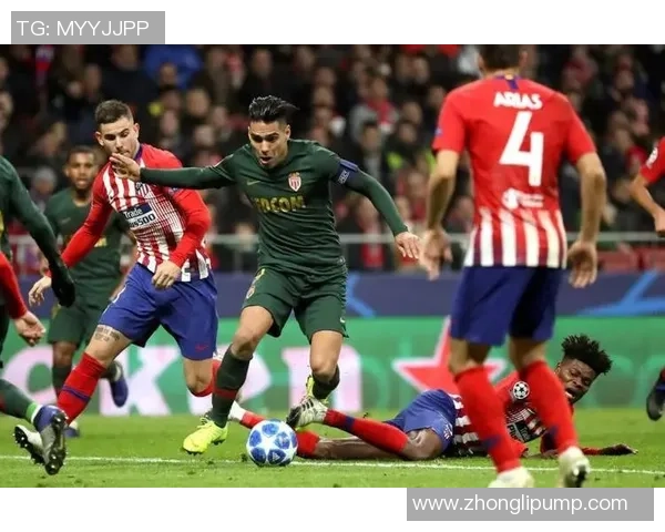 西甲激战巴黎圣日耳曼逆转曼联帽子戏法点燃全场激情与数据分析