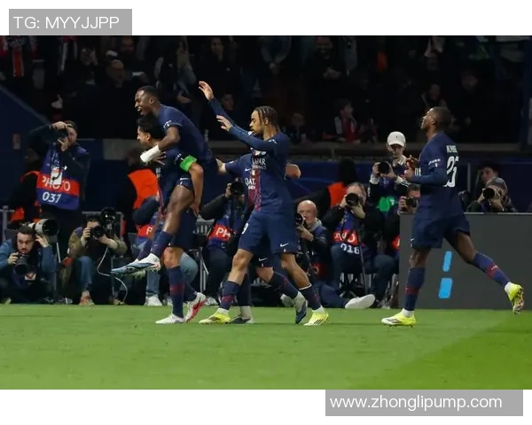 足总杯激战：利物浦逆转巴黎圣日耳曼乌龙球成关键时刻